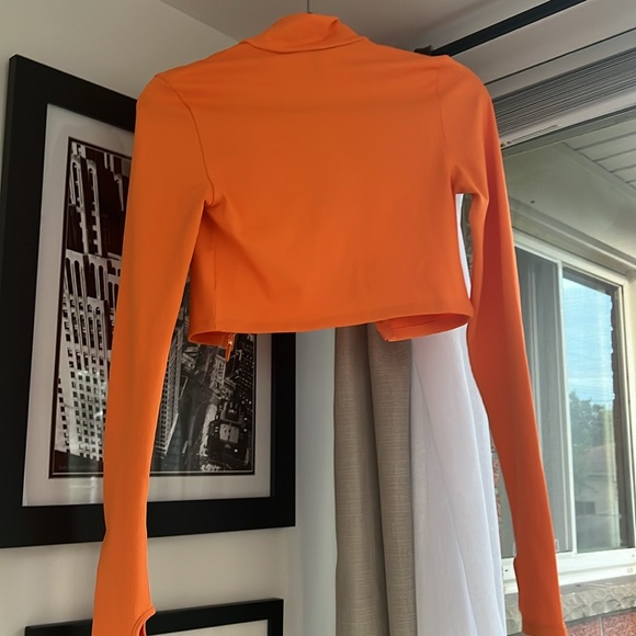 Never Worn* Crop Top jacket - Picture 4 of 4